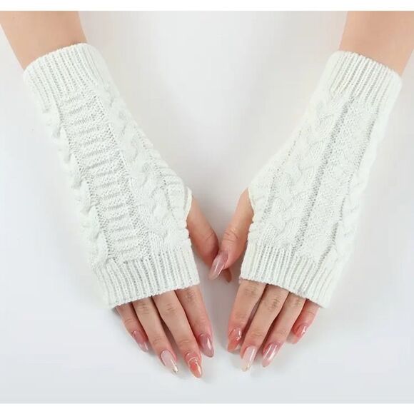 Women’s Cable Knit Fingerless Gloves White One Size - Picture 3 of 5